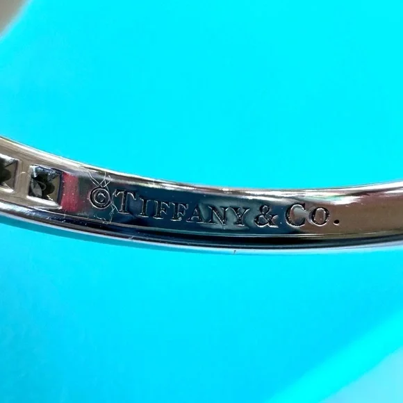 🌞SOLD🌞$3000++ Tiffany & Co. Platinum Channel Set Diamond Half Circle 2mm Band - Picture 3 of 5